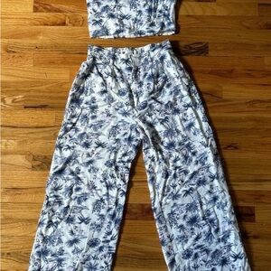 Abercrombie & Fitch White Jumpsuit with Navy Floral Print